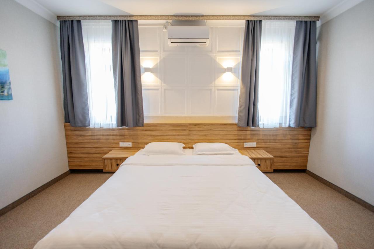 281 Hotel Bişkek Dış mekan fotoğraf