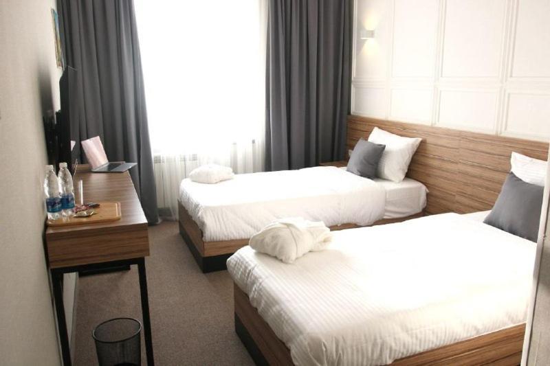 281 Hotel Bişkek Dış mekan fotoğraf