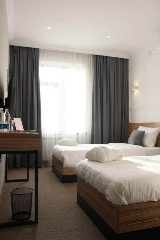 281 Hotel Bişkek Dış mekan fotoğraf